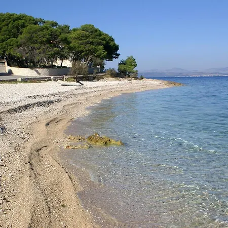 Hébergement de vacances Seaside Family Friendly House With A Swimming Pool Sutivan, Brac - 25260 Sutivan