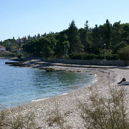 Seaside Family Friendly House With A Swimming Pool Sutivan, Brac - 25260 Hébergement de vacances