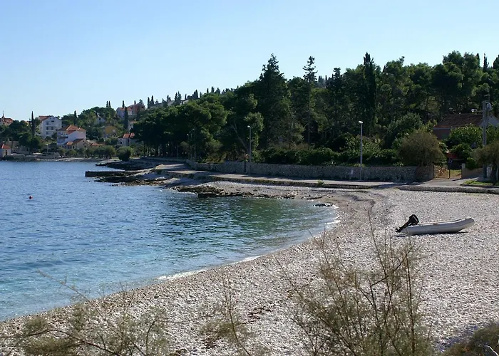 Seaside Family Friendly House With A Swimming Pool Sutivan, Brac - 25260 Hébergement de vacances