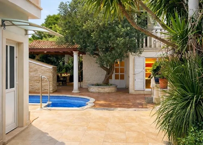 Seaside Family Friendly House With A Swimming Pool Sutivan, Brac - 25260 Hébergement de vacances *