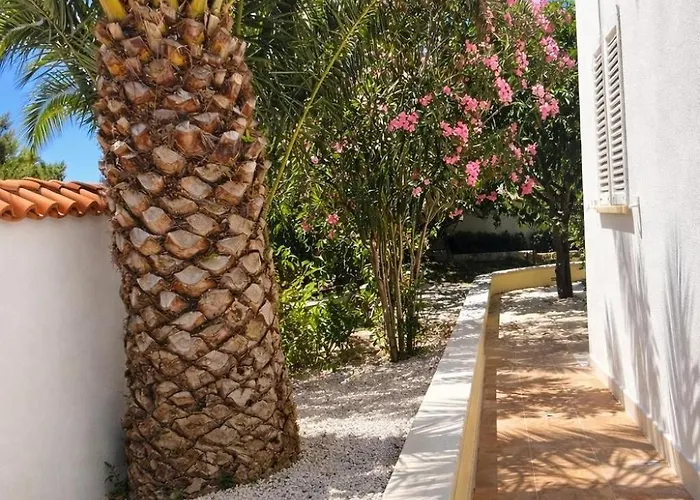 Seaside Family Friendly House With A Swimming Pool Sutivan, Brac - 25260 Hébergement de vacances *