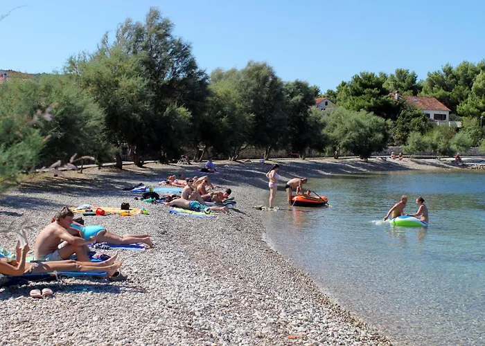 Seaside Family Friendly House With A Swimming Pool Sutivan, Brac - 25260 Hébergement de vacances *